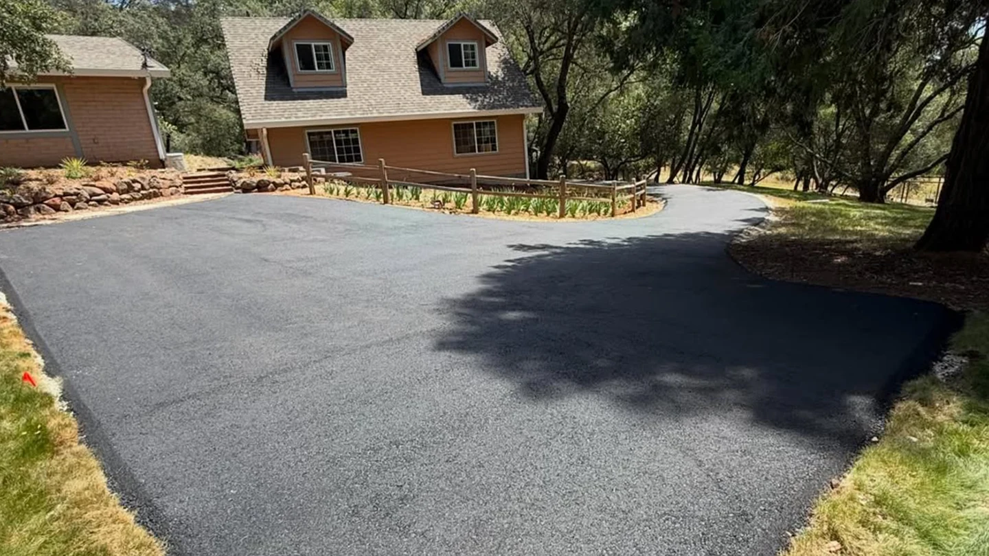 Blog 1 Asphalt Paving what it is, how it works, and the process